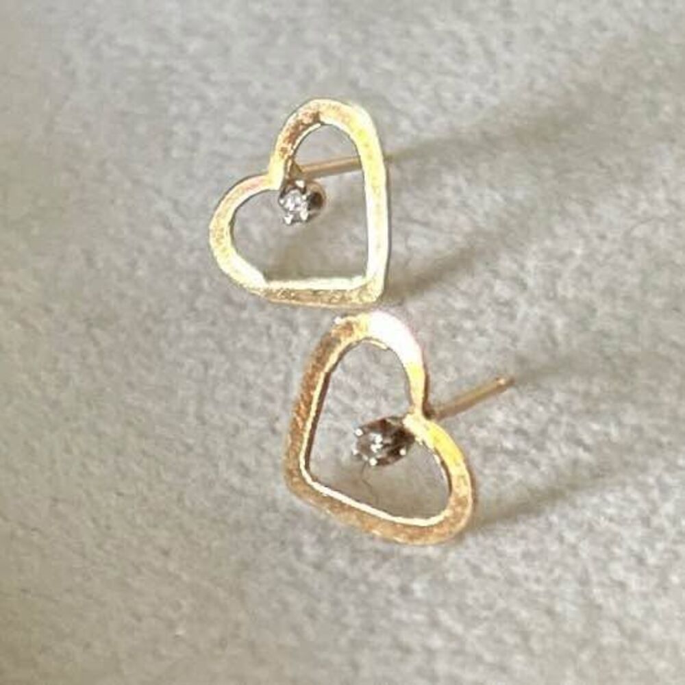 Vintage Gold Heart Diamond Stud Earrings -